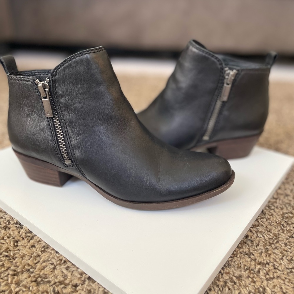 Lucky Brand Women's Basel Ankle Bootie - size 5.5